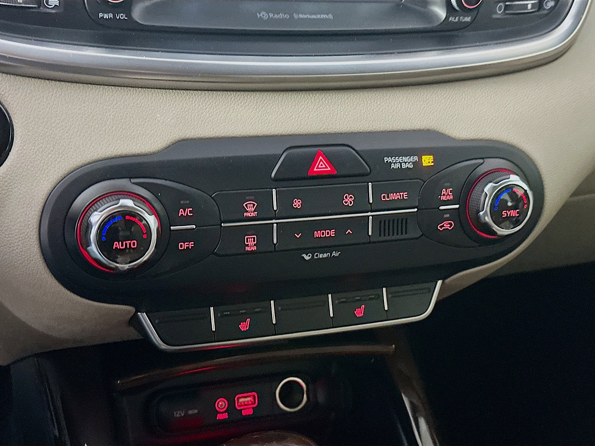 Used 2017 Kia Sorento EX image 23