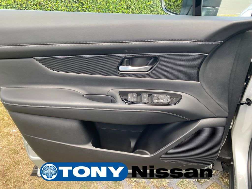 New 2025 Nissan Murano SV image 13