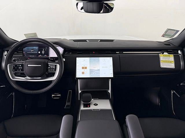 New 2026 Land Rover Range Rover Long Wheelbase SE AWD/4WD image 24