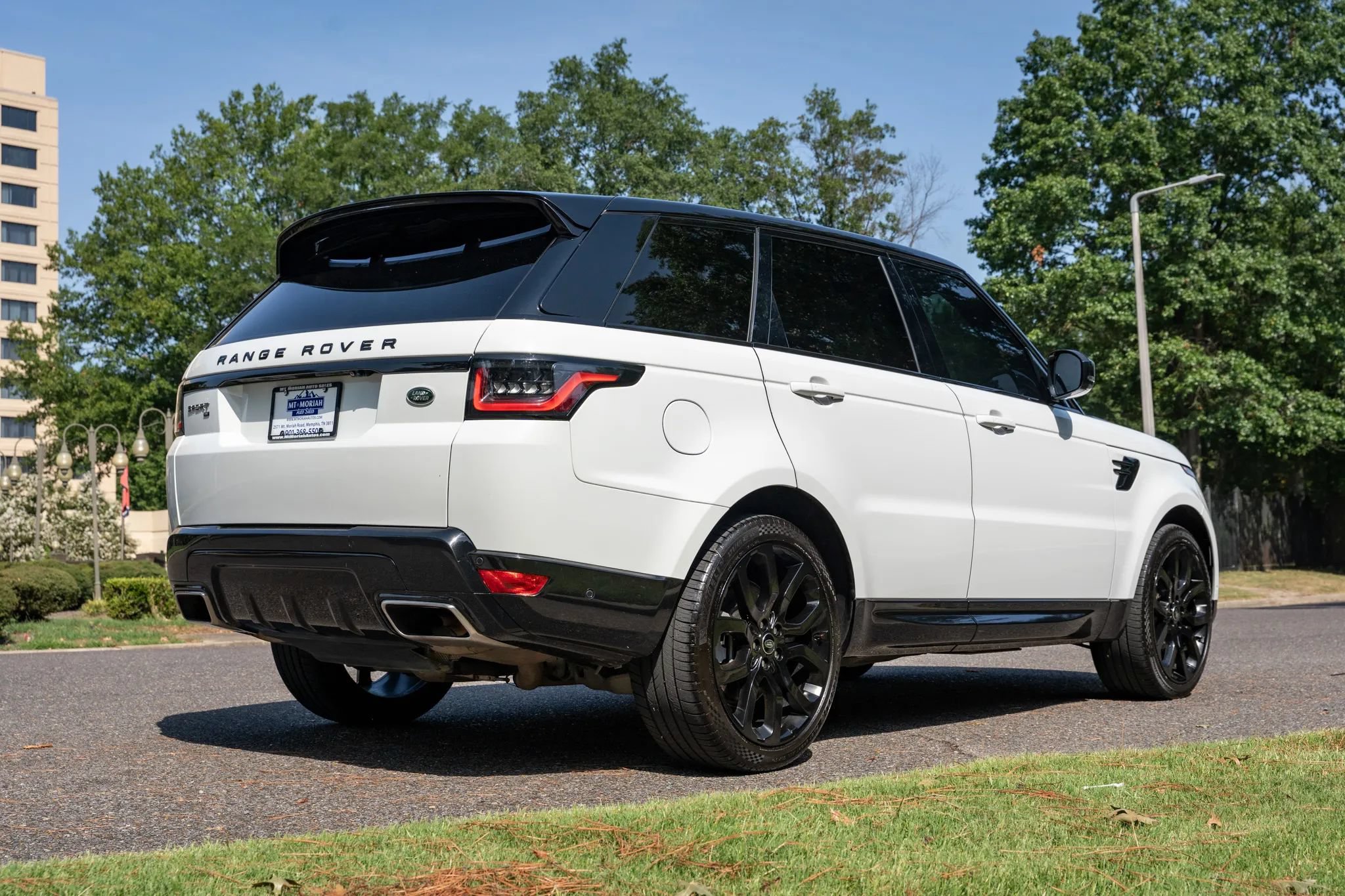 Used 2022 Land Rover Range Rover Sport HSE Silver Edition AWD/4WD image 5