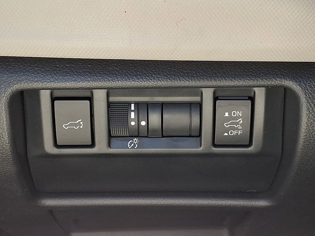 Used 2025 Subaru Forester Premium w/ Convenience Package #1 AWD/4WD image 26