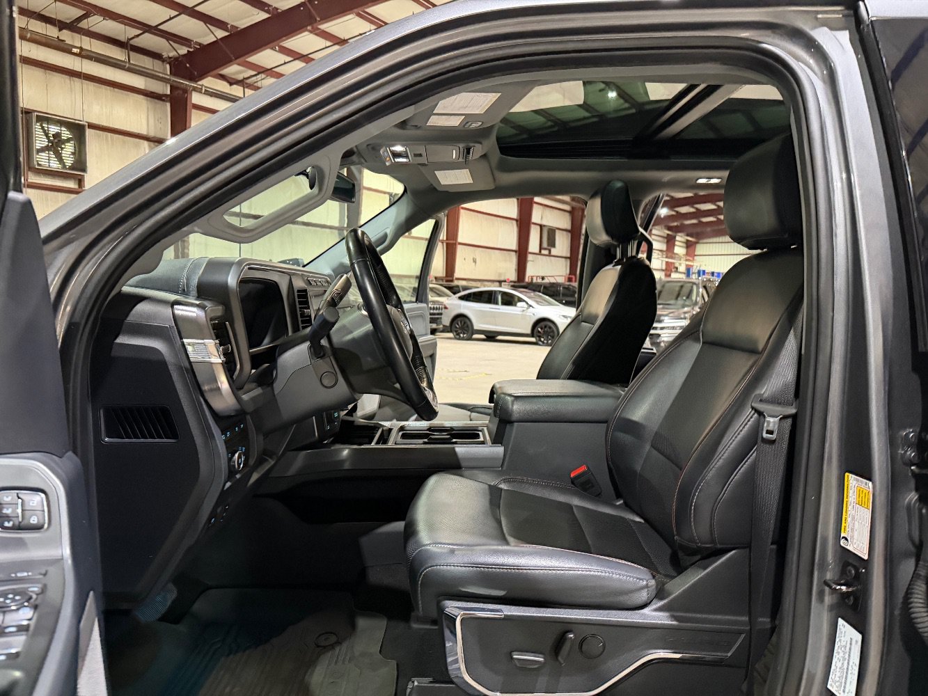 Used 2024 Ford F250 Lariat w/ Sport Appearance Package AWD/4WD image 13