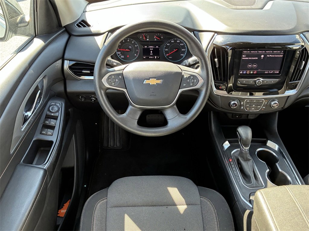 Used 2021 Chevrolet Traverse LS image 14