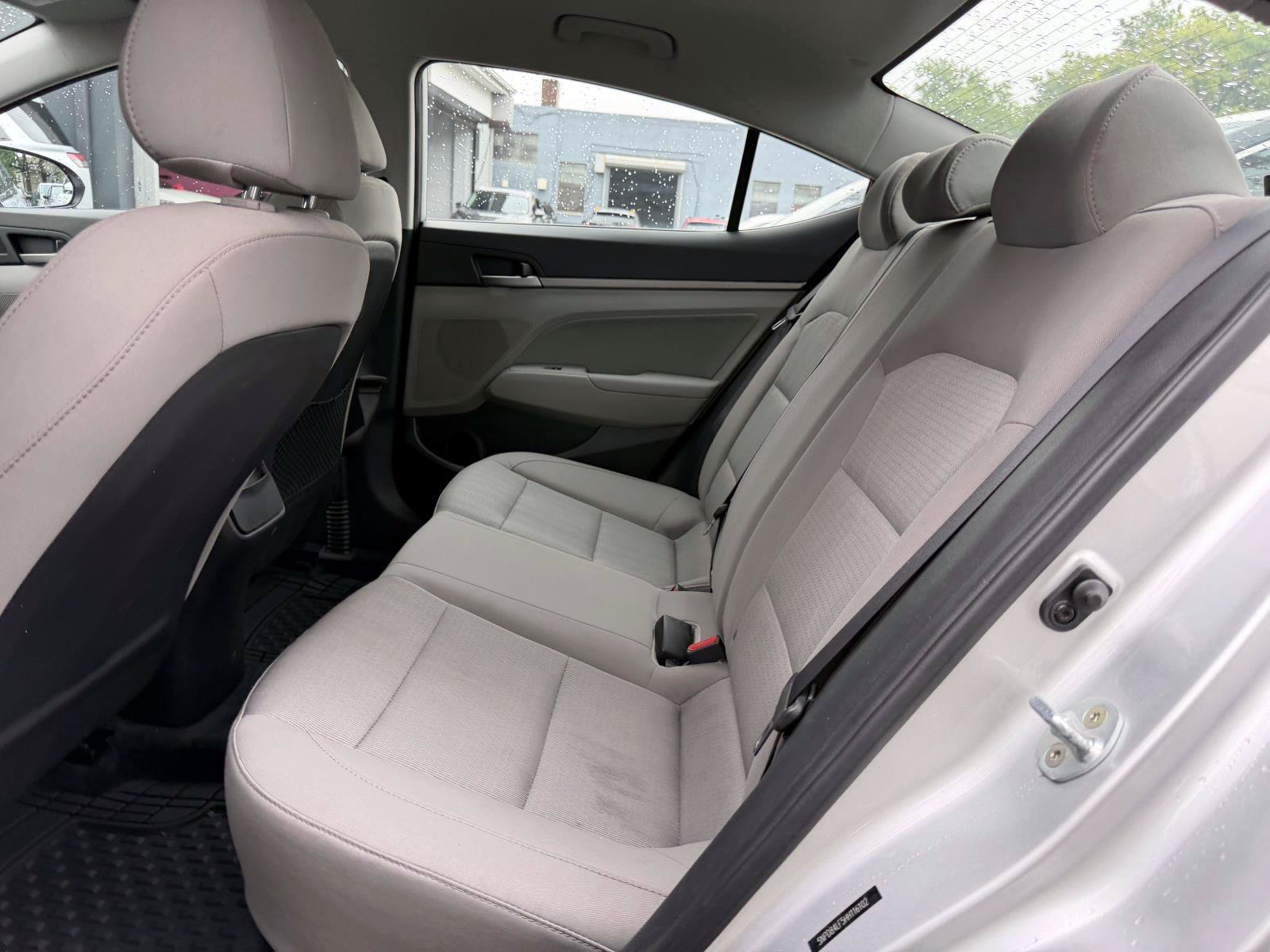 Used 2017 Hyundai Elantra SE w/ SE A/T Tech Package 03 FWD image 12