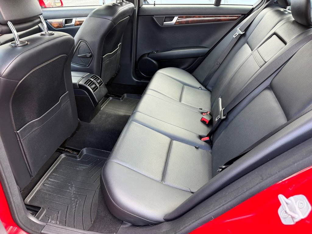Used 2012 Mercedes-Benz C 300 4MATIC Sedan image 17