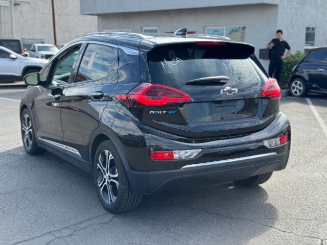 Used 2019 Chevrolet Bolt Premier w/ Infotainment Package image 5