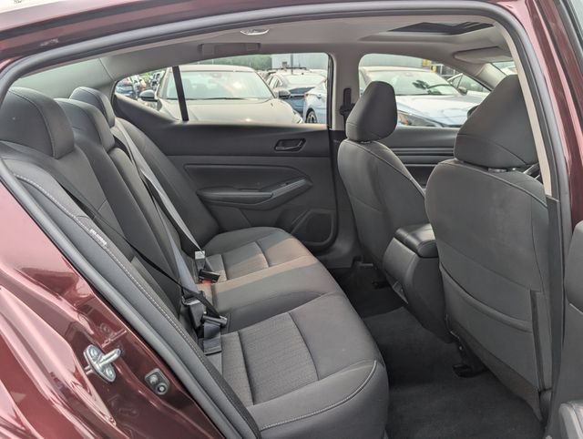 Used 2024 Nissan Altima 2.5 SV w/ SV Premium Package AWD/4WD image 12