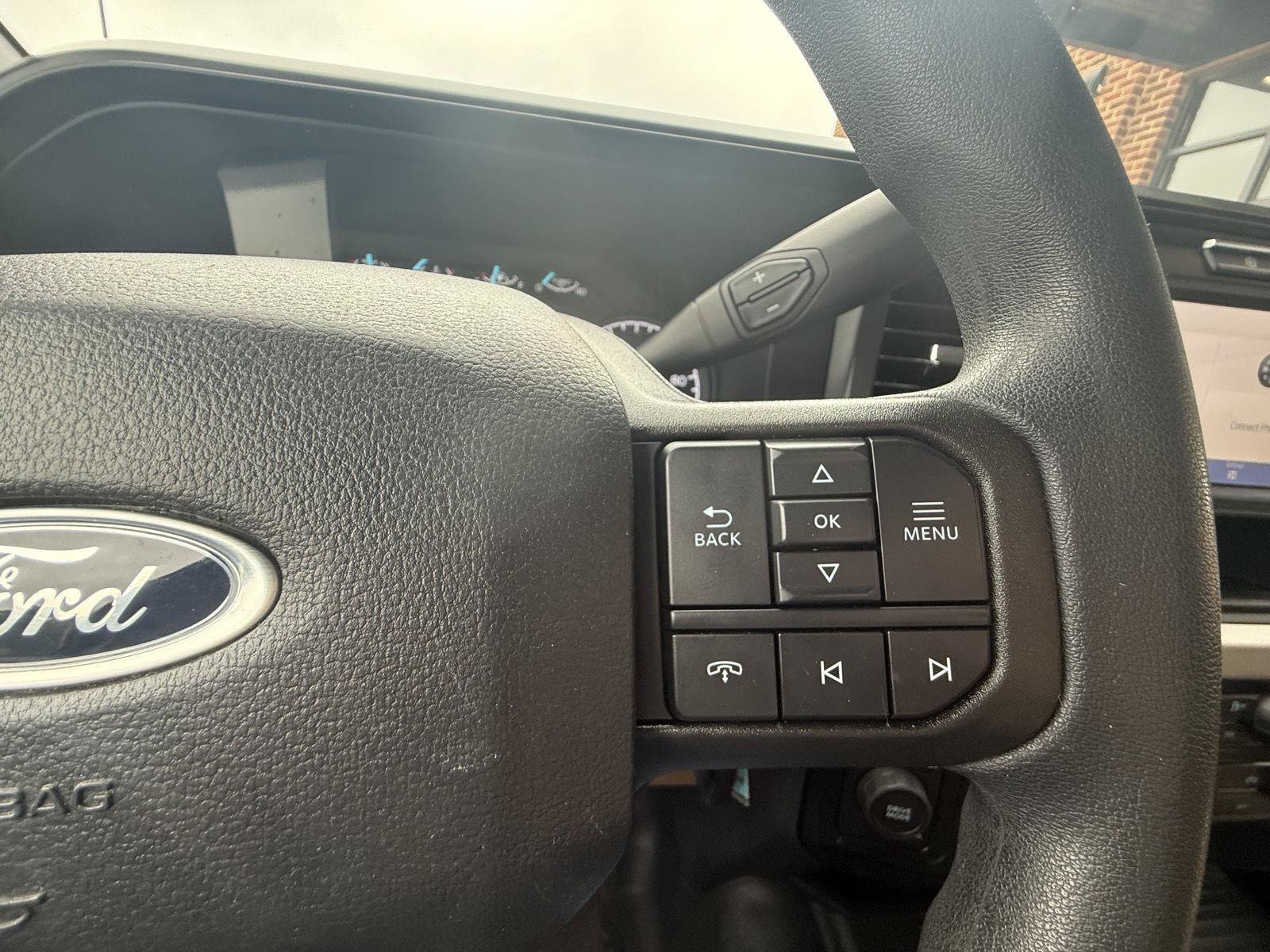 Used 2025 Ford F450 XLT AWD/4WD image 17