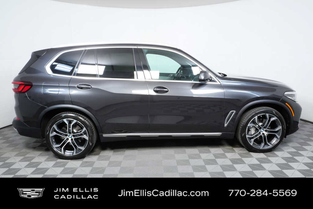Used 2023 BMW X5 sDrive40i w/ Premium Package image 2
