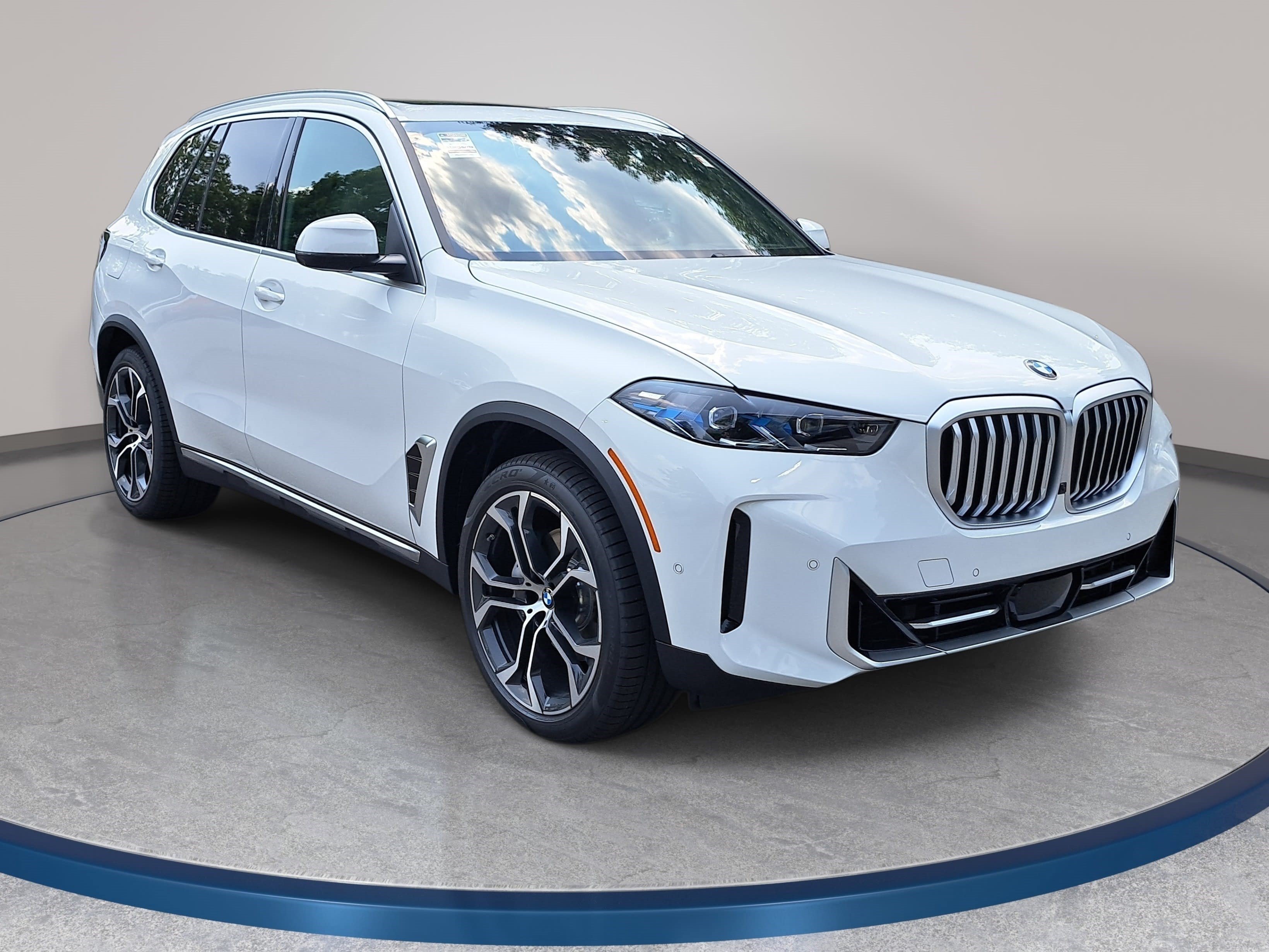 New 2026 BMW X5 M60i AWD/4WD image 3