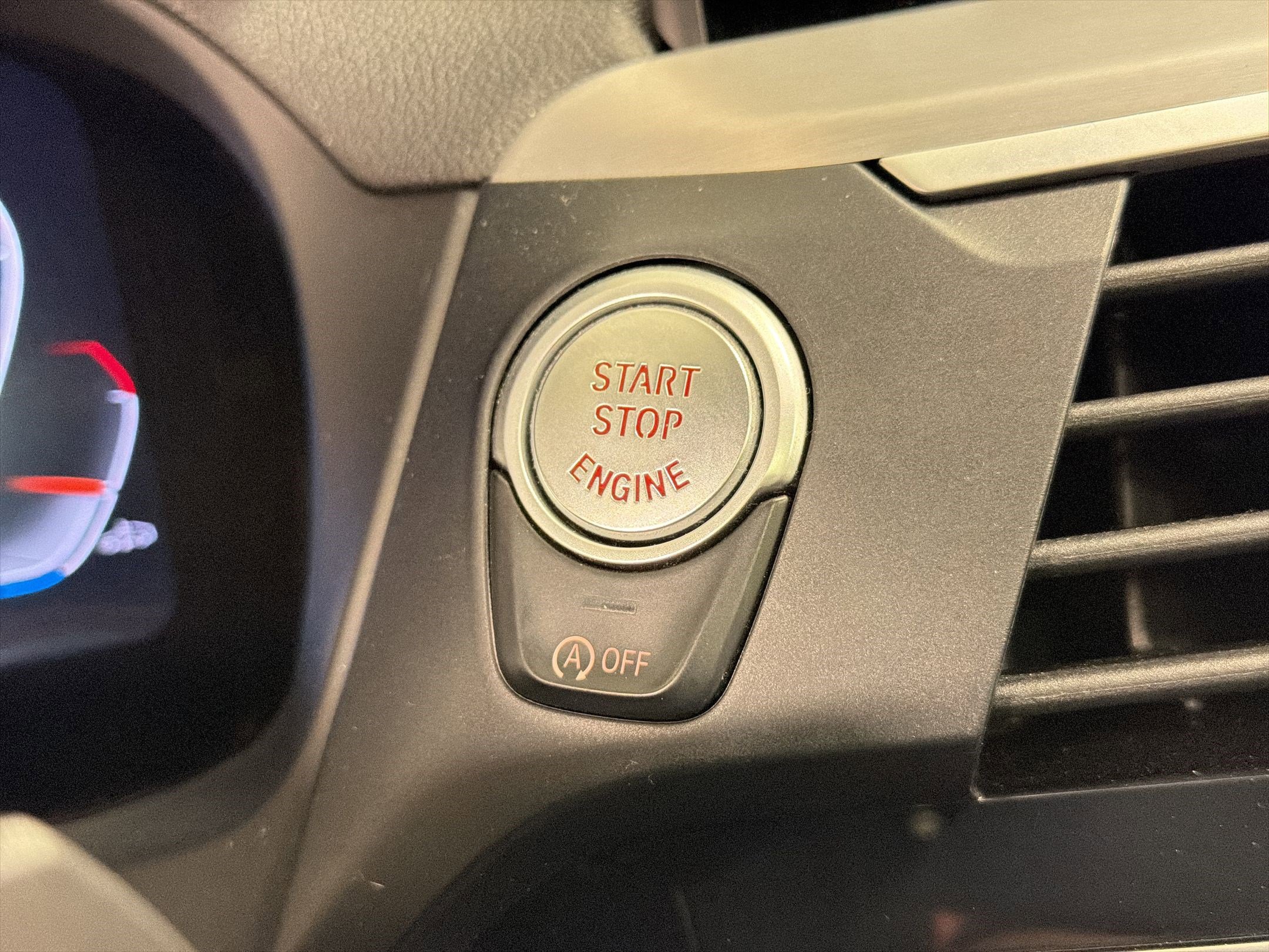 Used 2021 BMW X4 xDrive30i image 27