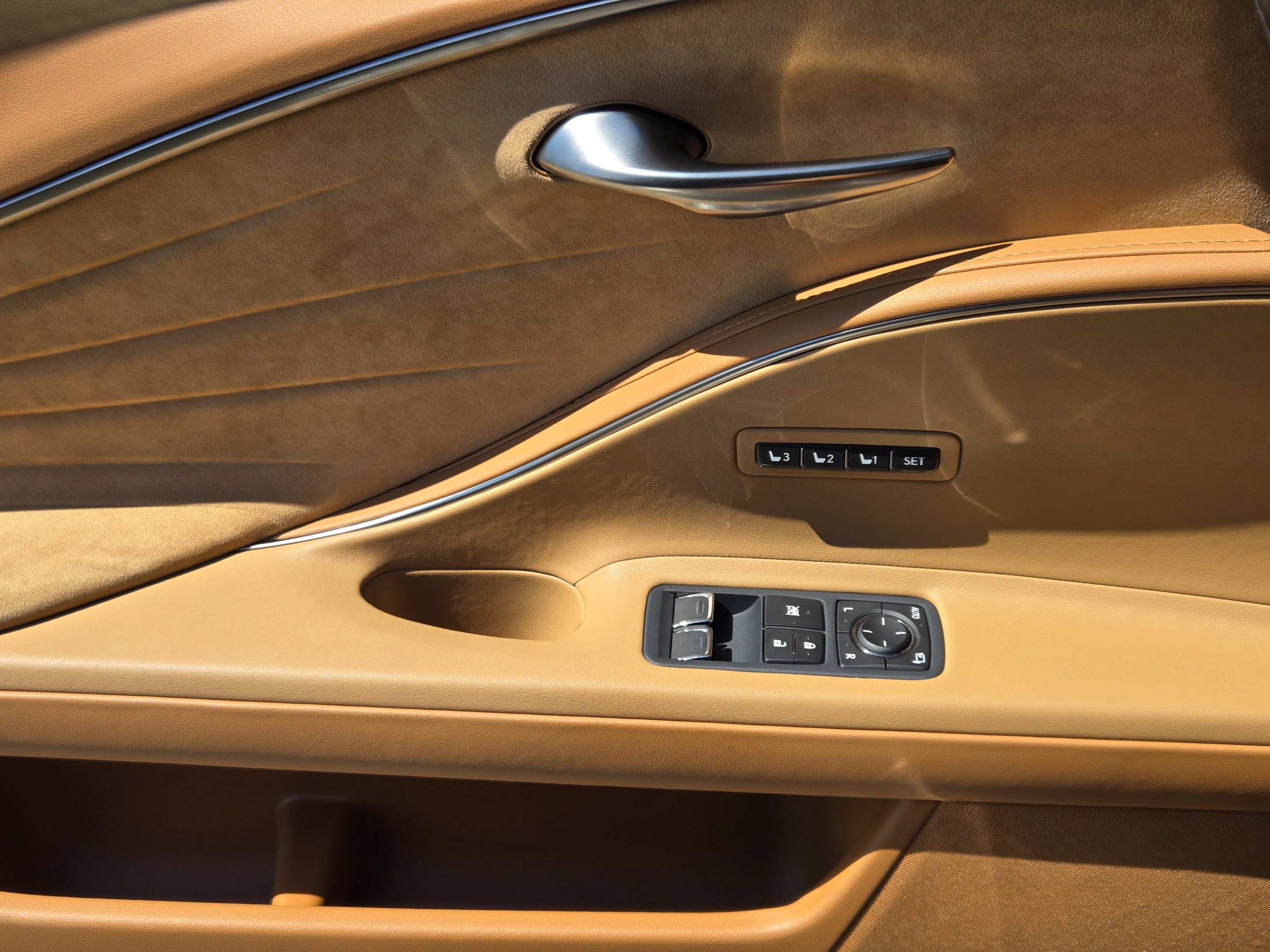 Certified 2024 Lexus LC 500 Coupe w/ Dynamic Handling Package RWD image 21