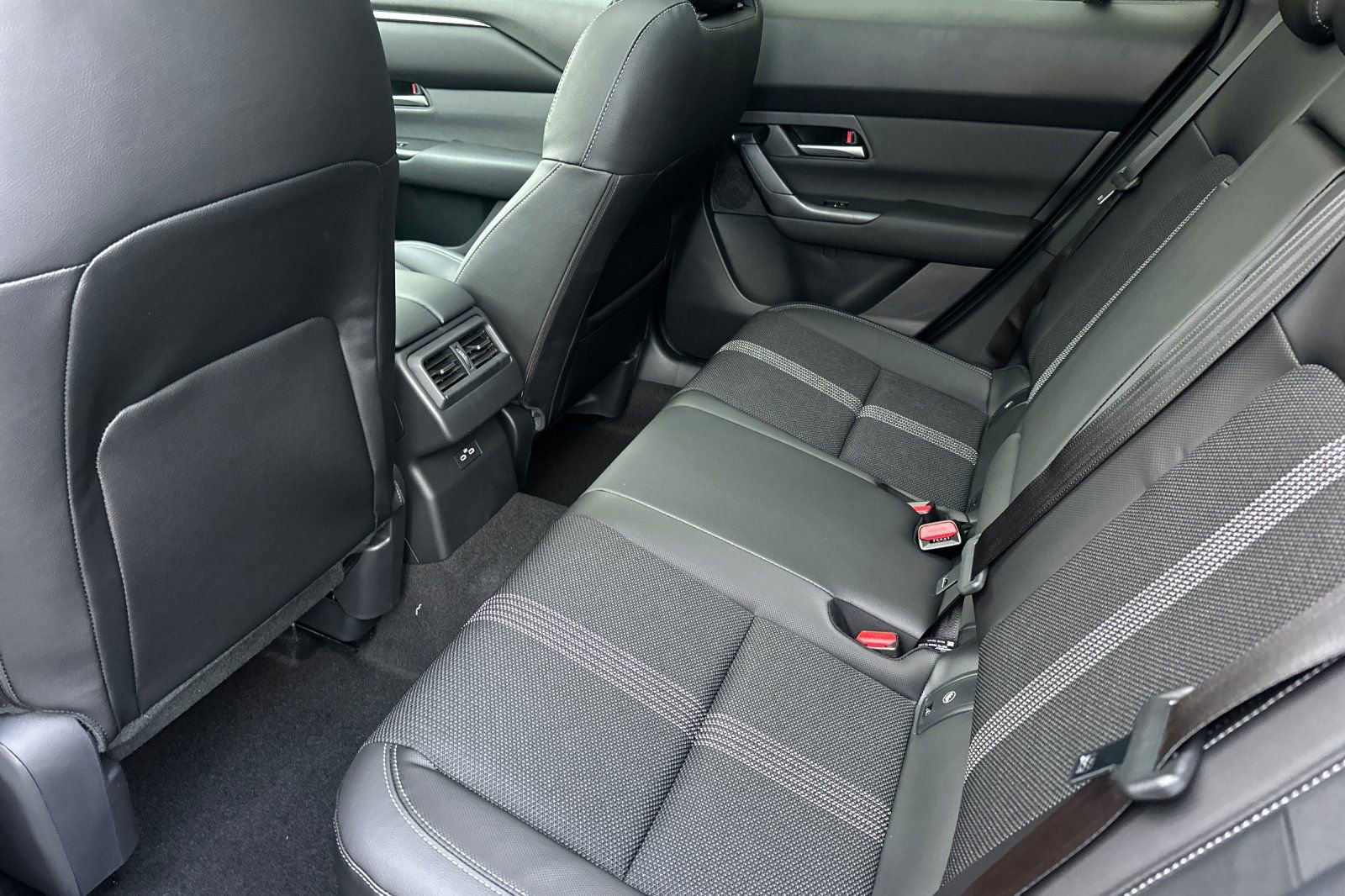 New 2026 MAZDA CX-50 AWD 2.5 S w/ Preferred Pkg image 12