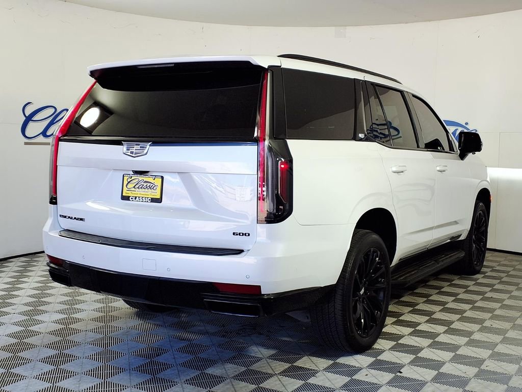 Used 2024 Cadillac Escalade Sport Platinum w/ LPO, ONYX Package image 6