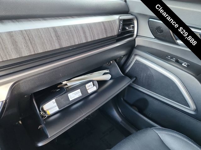 Used 2023 Kia Telluride EX w/ EX Captain's Chair Package image 46