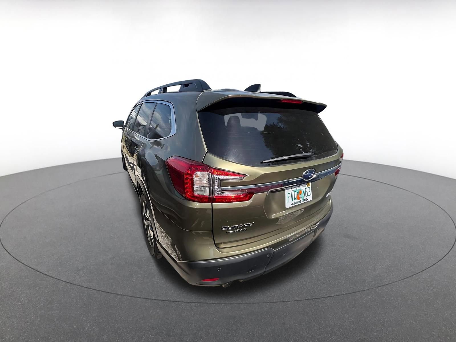 Used 2024 Subaru Ascent Premium w/ Convenience Package AWD/4WD image 6