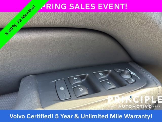 Certified 2025 Volvo XC60 B5 Core image 25