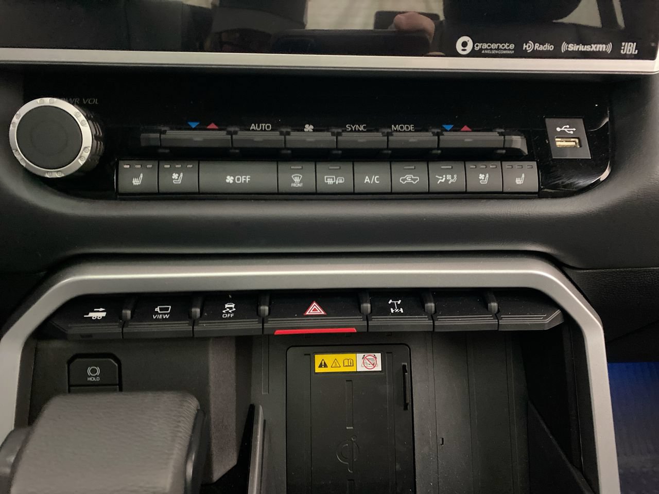 Used 2024 Toyota Tundra Platinum w/ TRD Off-Road Package AWD/4WD image 21