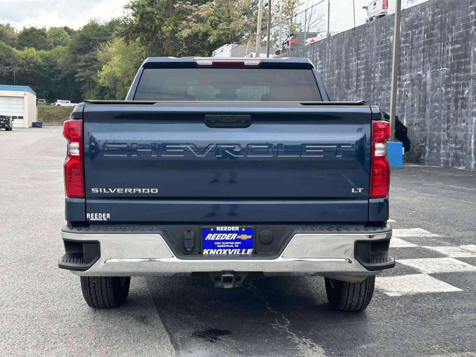 Used 2023 Chevrolet Silverado 1500 LT image 4