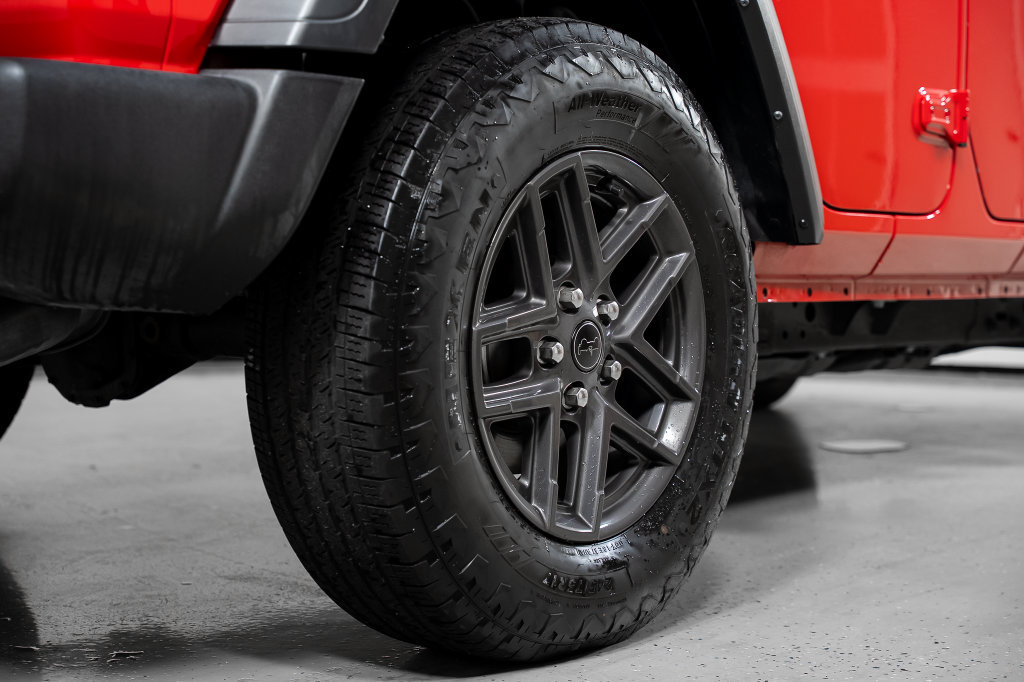 Used 2024 Jeep Wrangler Unlimited Sport AWD/4WD image 8