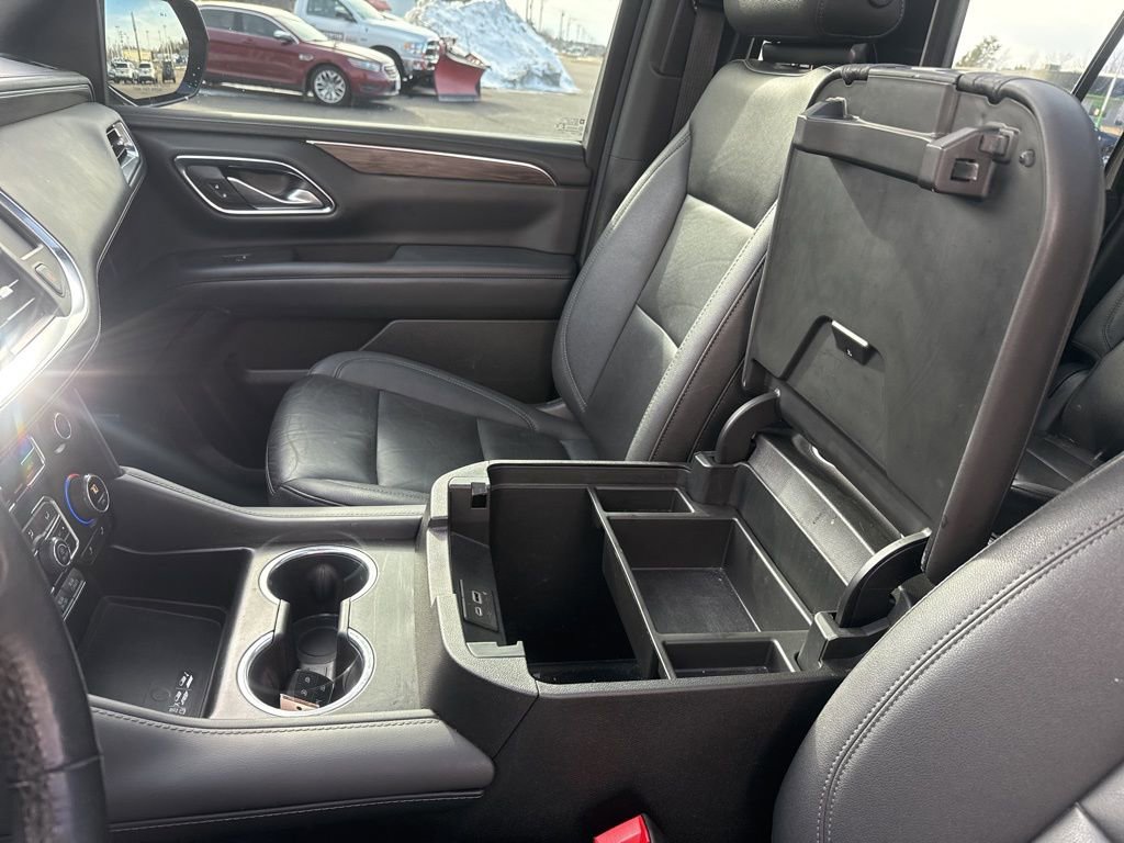 Used 2022 Chevrolet Suburban Z71 w/ Luxury Package image 21