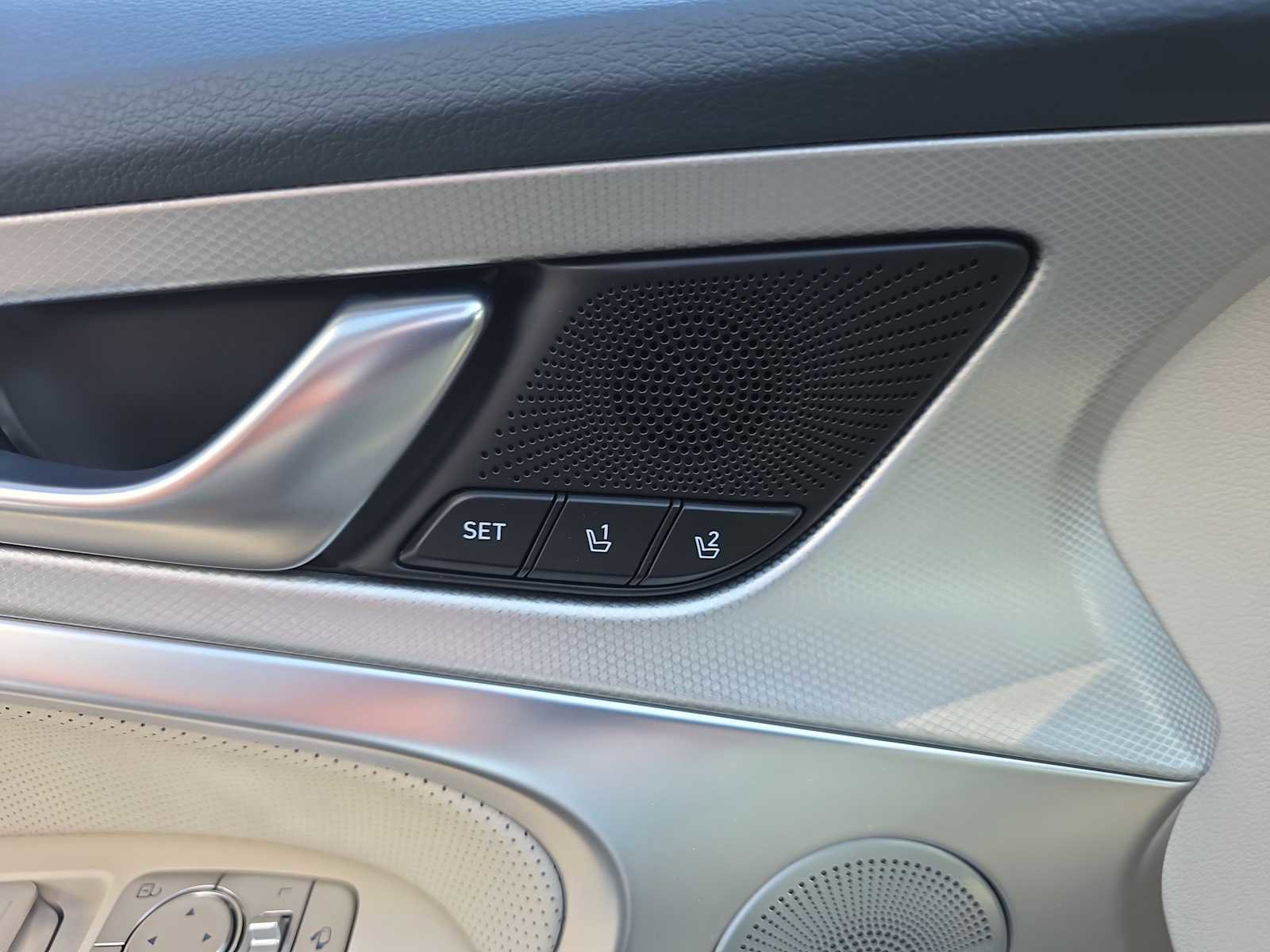 New 2026 Genesis G70 2.5T Prestige image 20