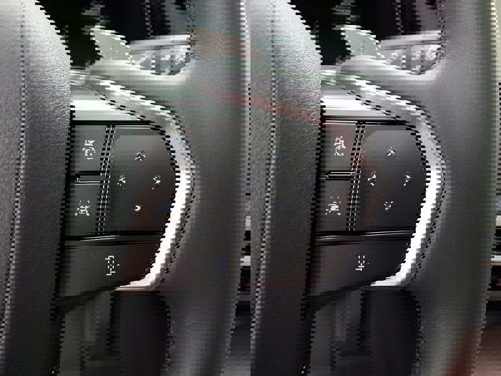 Used 2025 Lexus RX 350 AWD w/ Convenience Package image 23