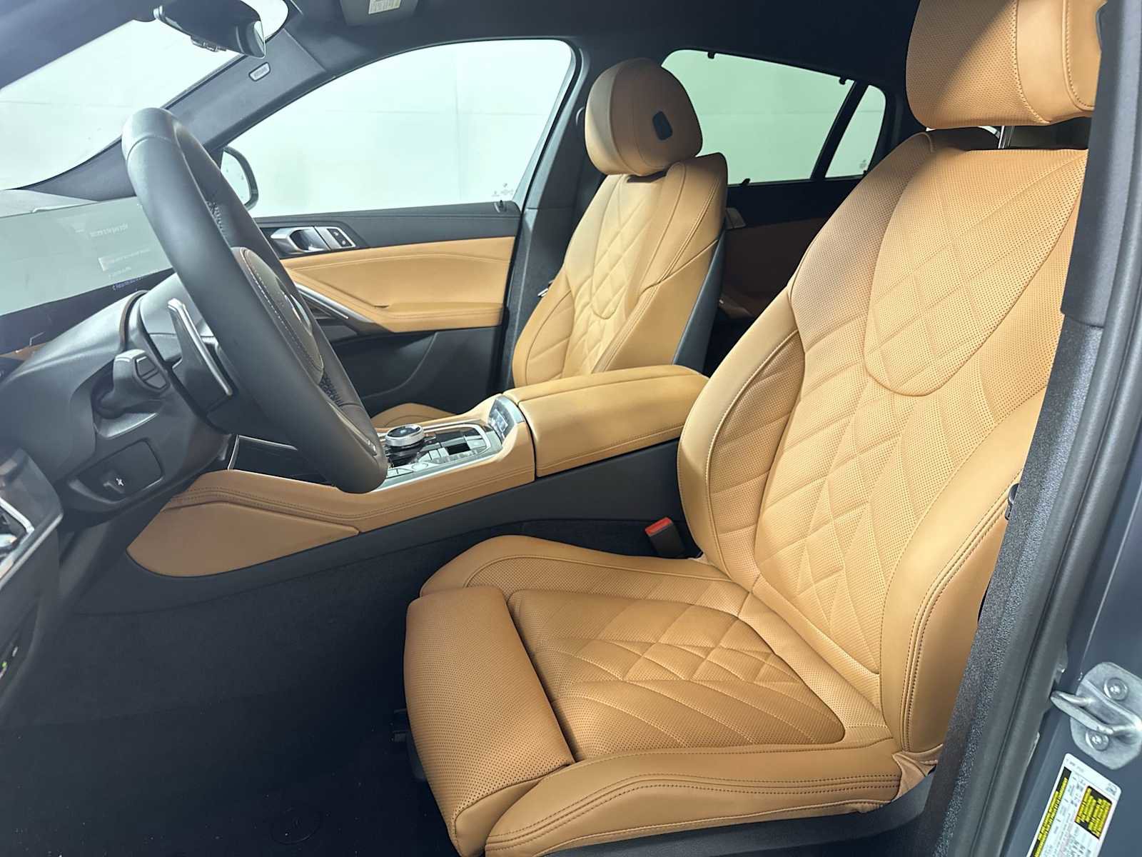 New 2026 BMW X6 xDrive40i w/ Executive Package image 11