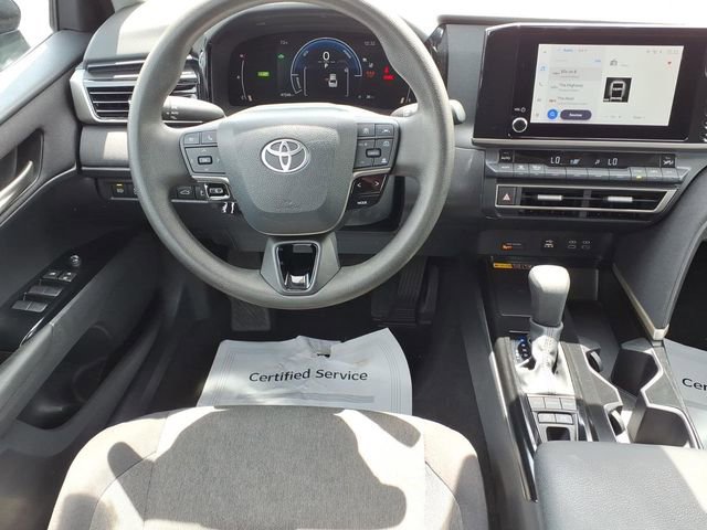 Used 2025 Toyota Camry LE FWD image 4