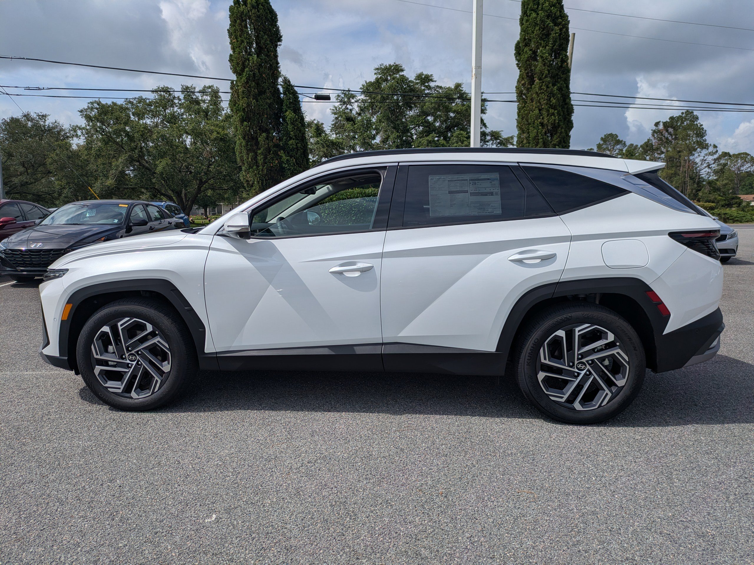 New 2025 Hyundai Tucson Limited FWD image 7