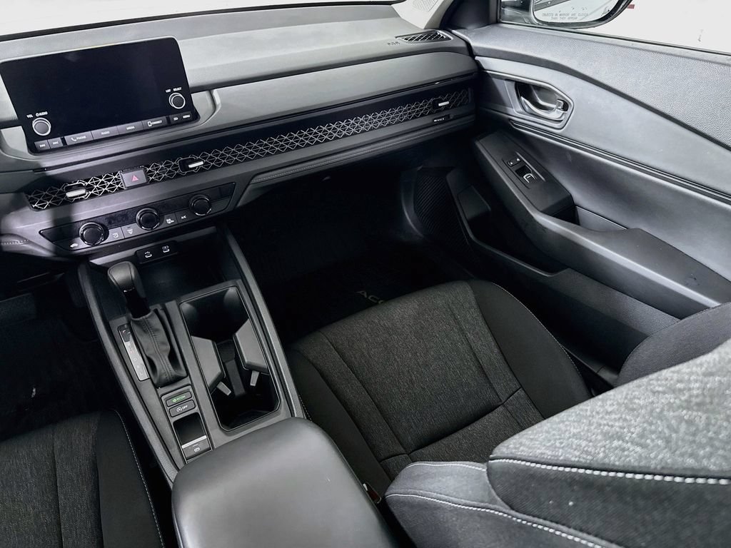 Used 2024 Honda Accord EX image 24