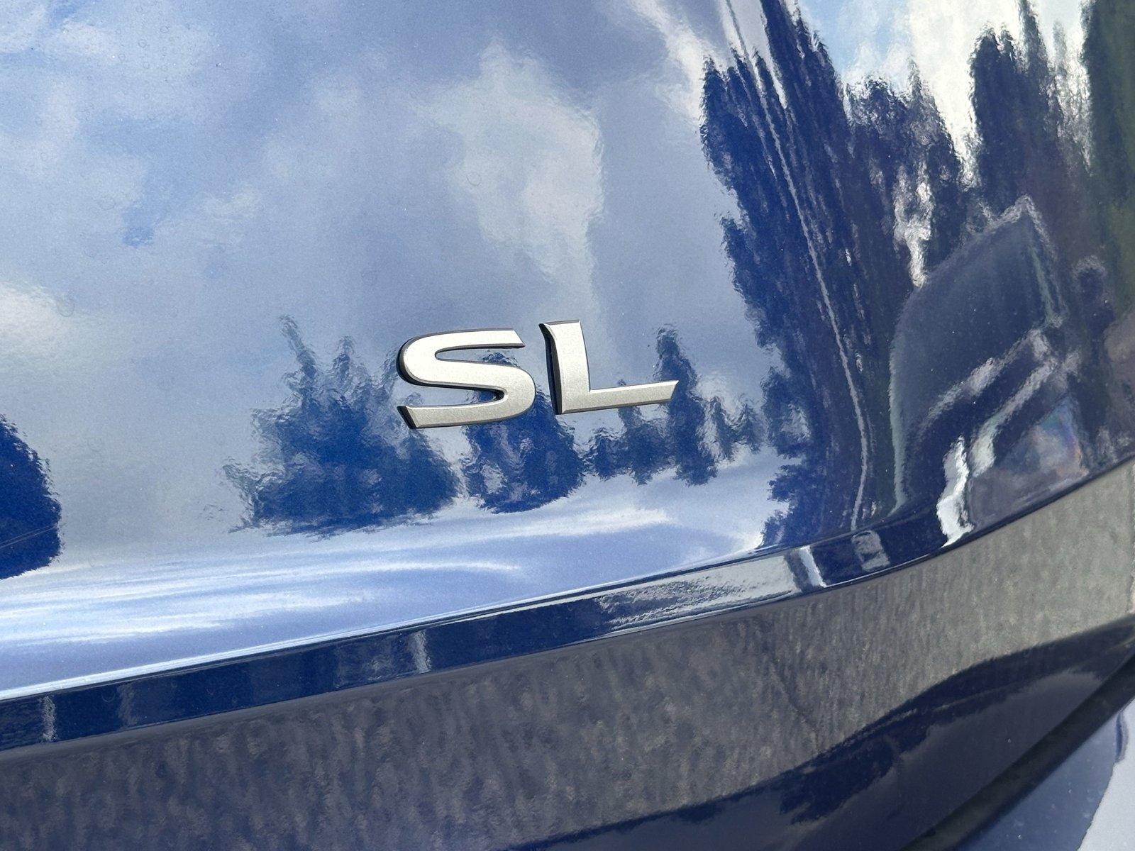 New 2025 Nissan Rogue SL w/ SL Premium Package FWD image 25