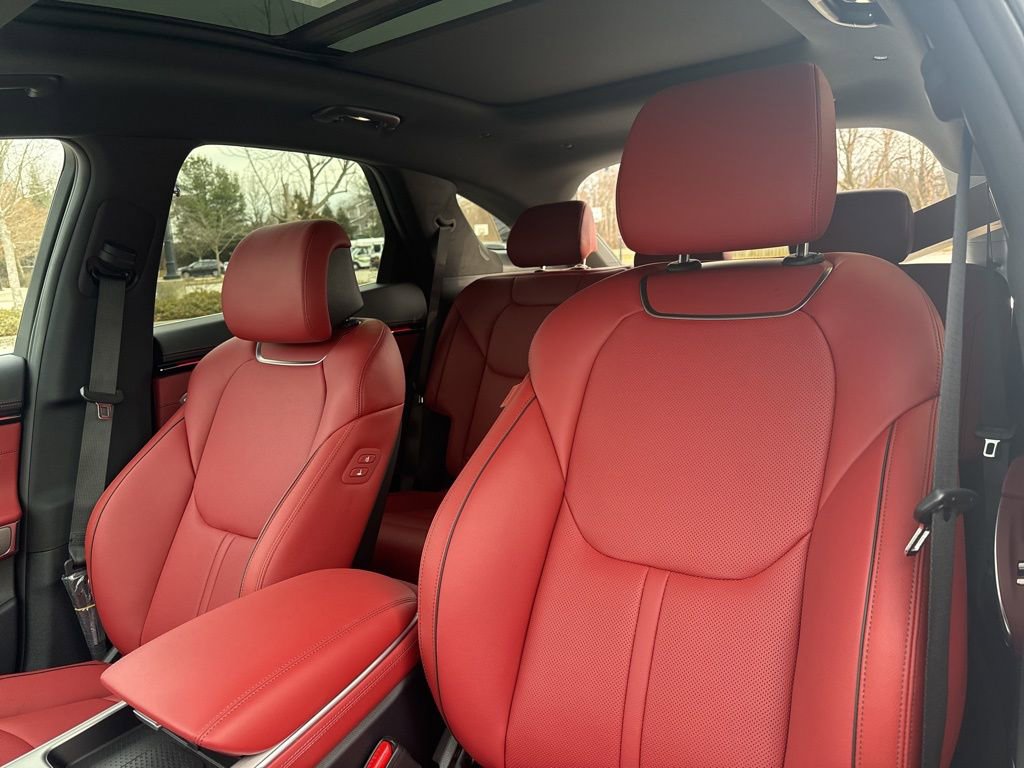 New 2026 Genesis GV70 3.5T Sport Advanced AWD/4WD image 14