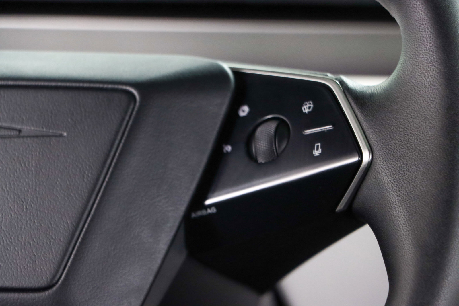 Used 2024 Tesla Cybertruck AWD Crew Cab image 14