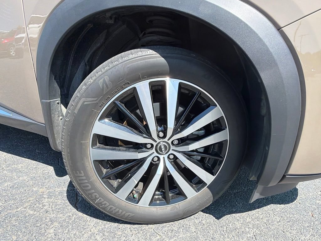 Used 2023 Nissan Pathfinder Platinum AWD/4WD image 28