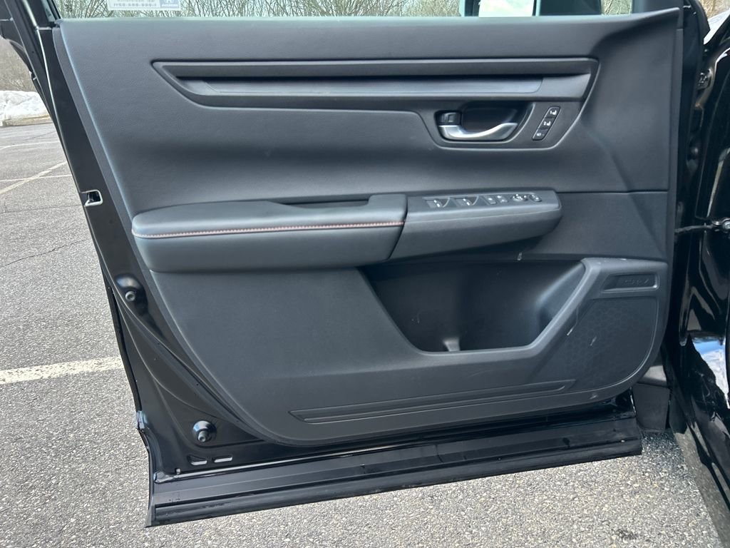 Used 2025 Honda CR-V Sport-L image 18