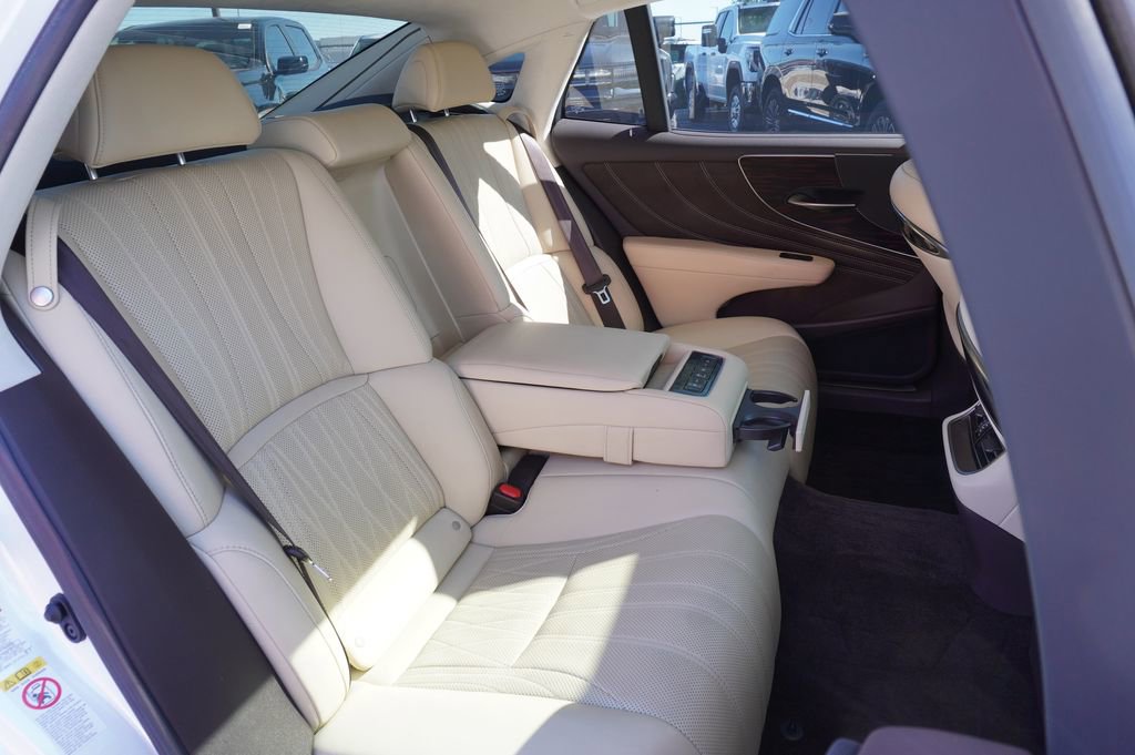 Used 2018 Lexus LS 500 w/ Interior Upgrade Package image 9