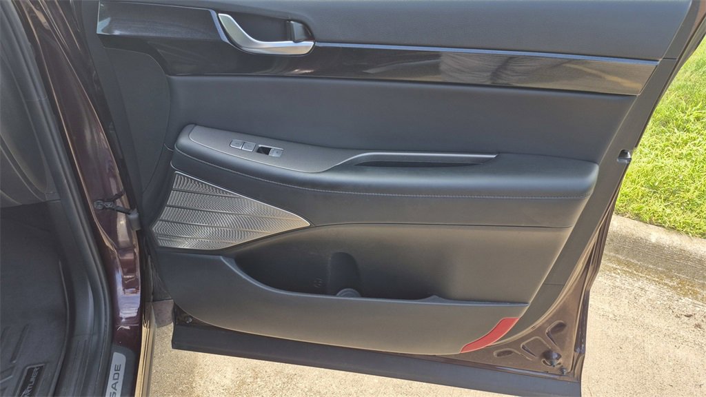 Used 2021 Hyundai Palisade Limited image 15