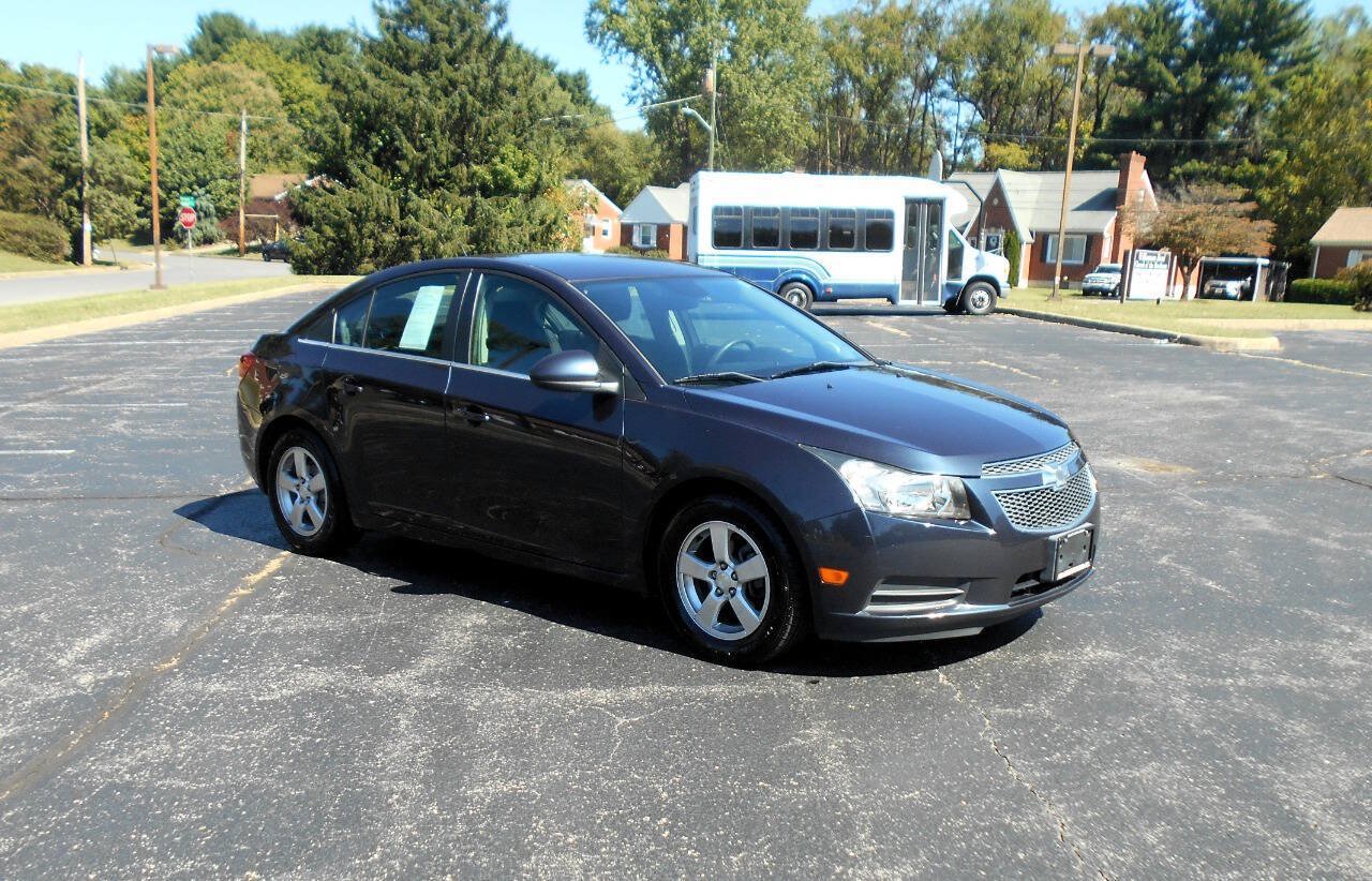 Used 2014 Chevrolet Cruze LT FWD image 3
