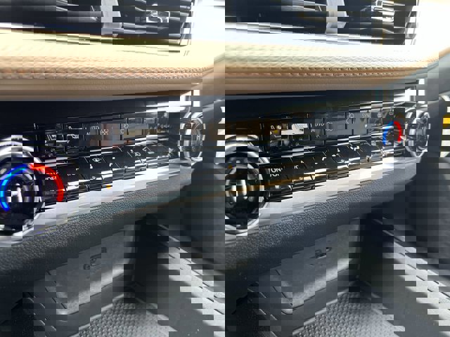 New 2026 Chevrolet Equinox ACTIV w/ Convenience Package III image 11