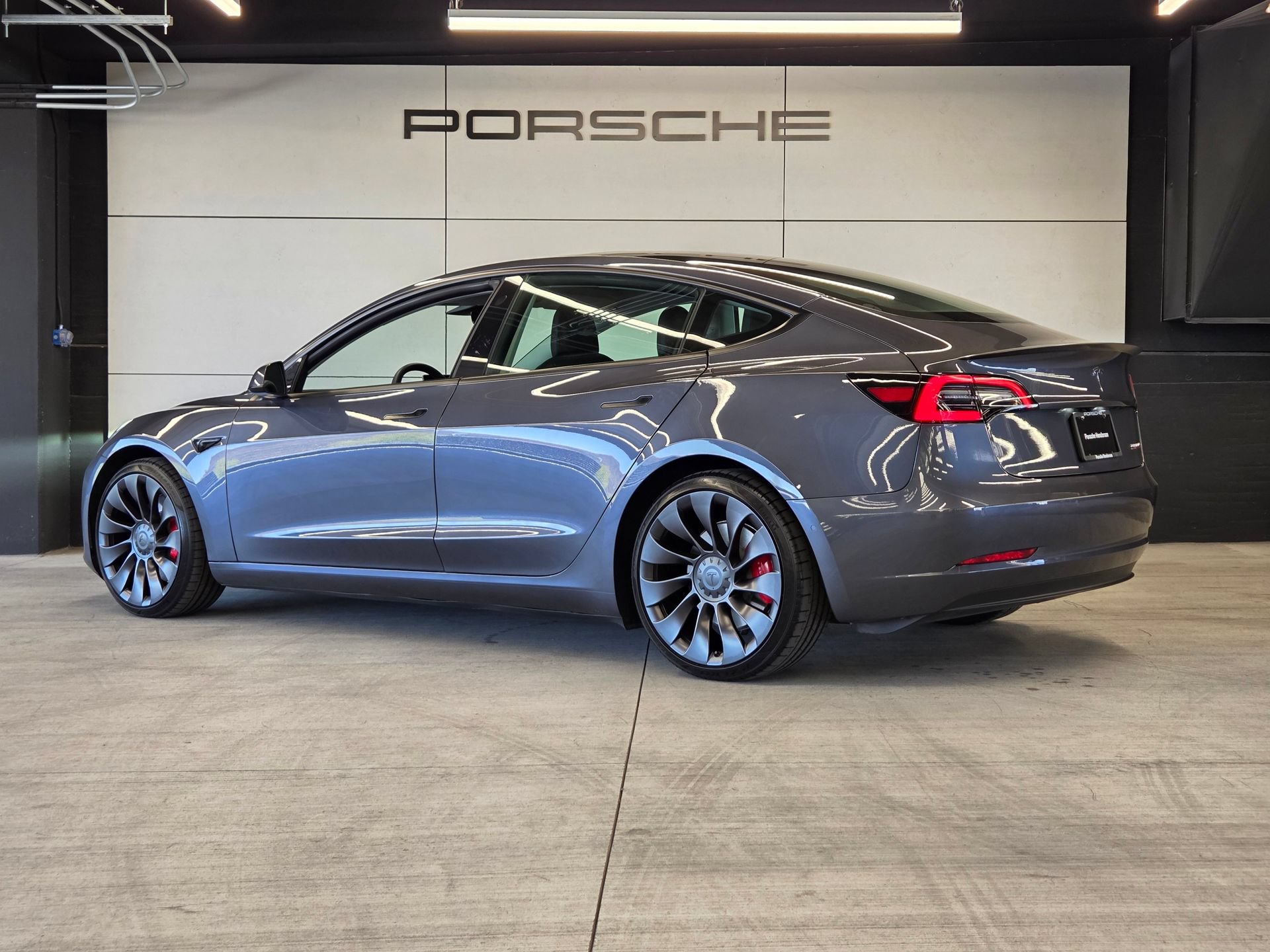 Used 2022 Tesla Model 3 Performance AWD/4WD image 3