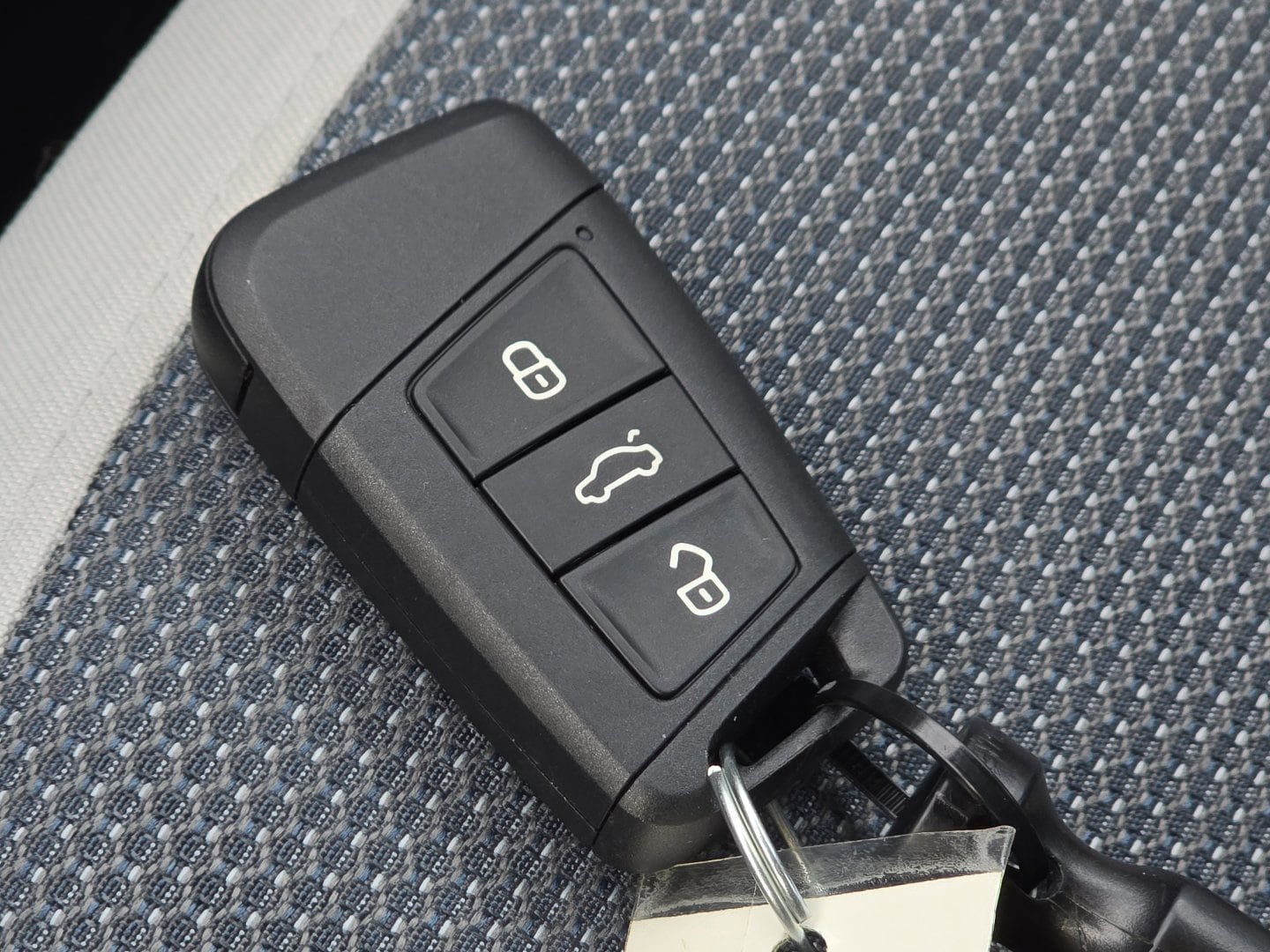 Certified 2025 Volkswagen Taos S AWD/4WD image 34