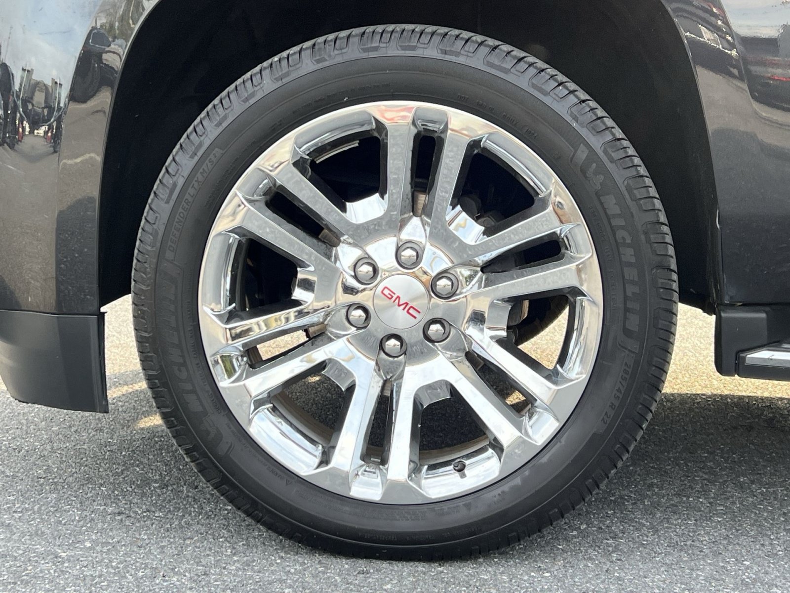 Used 2020 GMC Yukon SLT w/ Open Road Package AWD/4WD image 17