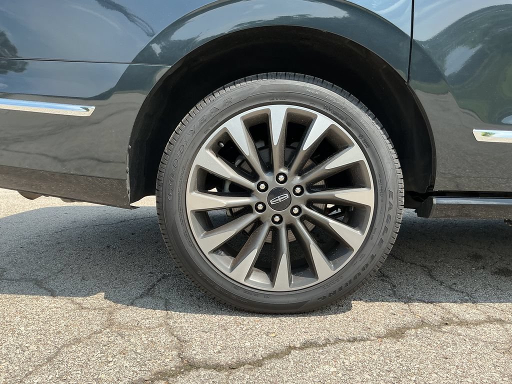 Used 2021 Lincoln Navigator L Reserve AWD/4WD image 11