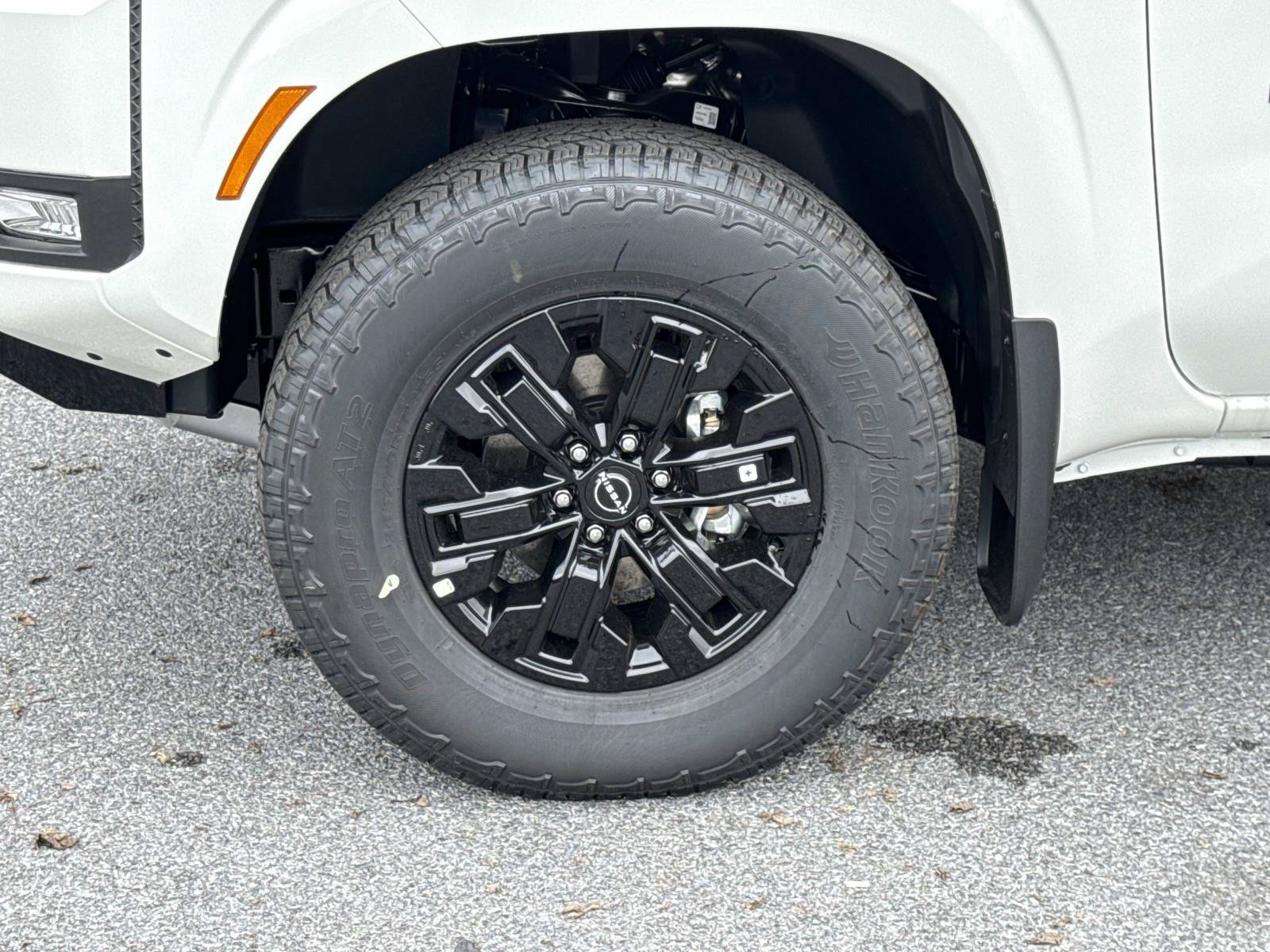 New 2027 Nissan Frontier SV w/ SV Convenience Package AWD/4WD image 7