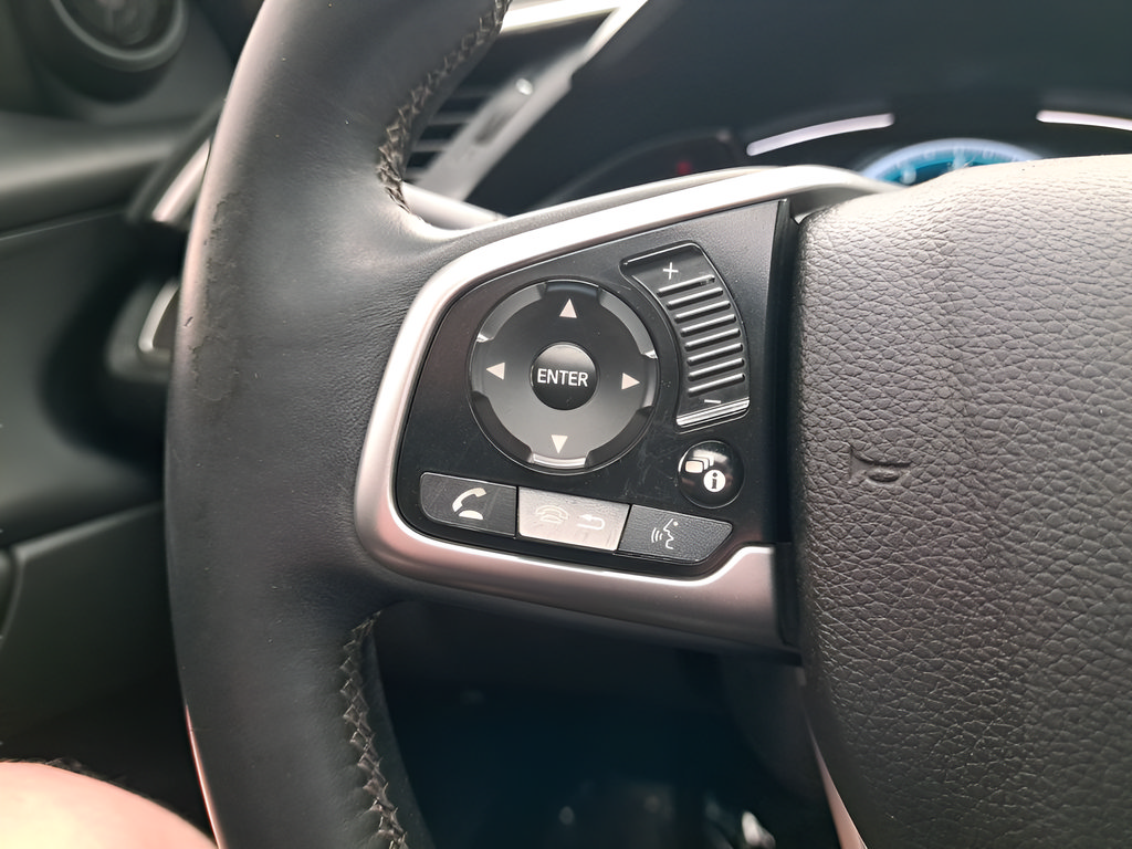 Used 2017 Honda Civic EX-L image 29