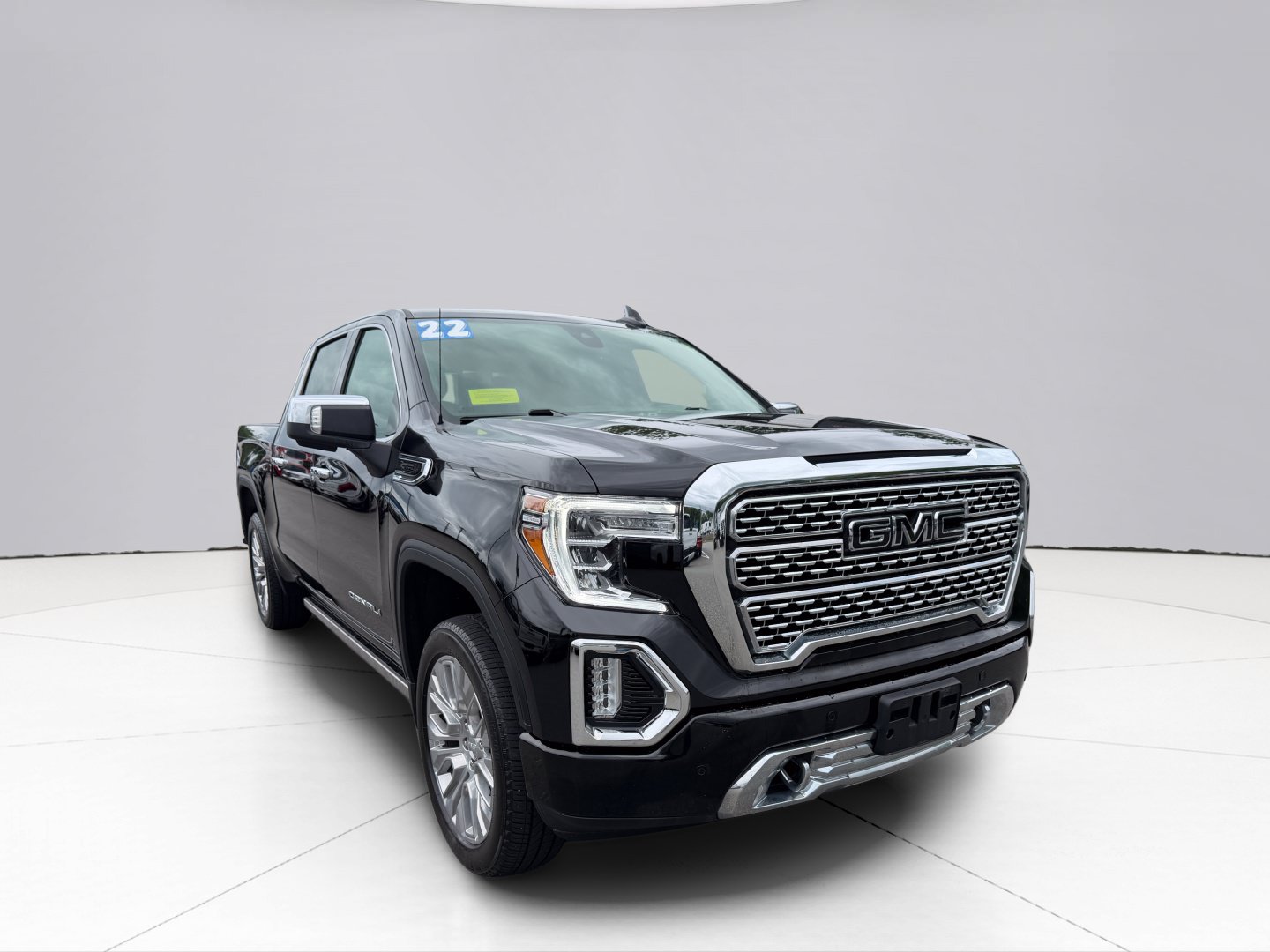 Used 2022 GMC Sierra 1500 Denali w/ Denali Premium Package AWD/4WD image 11