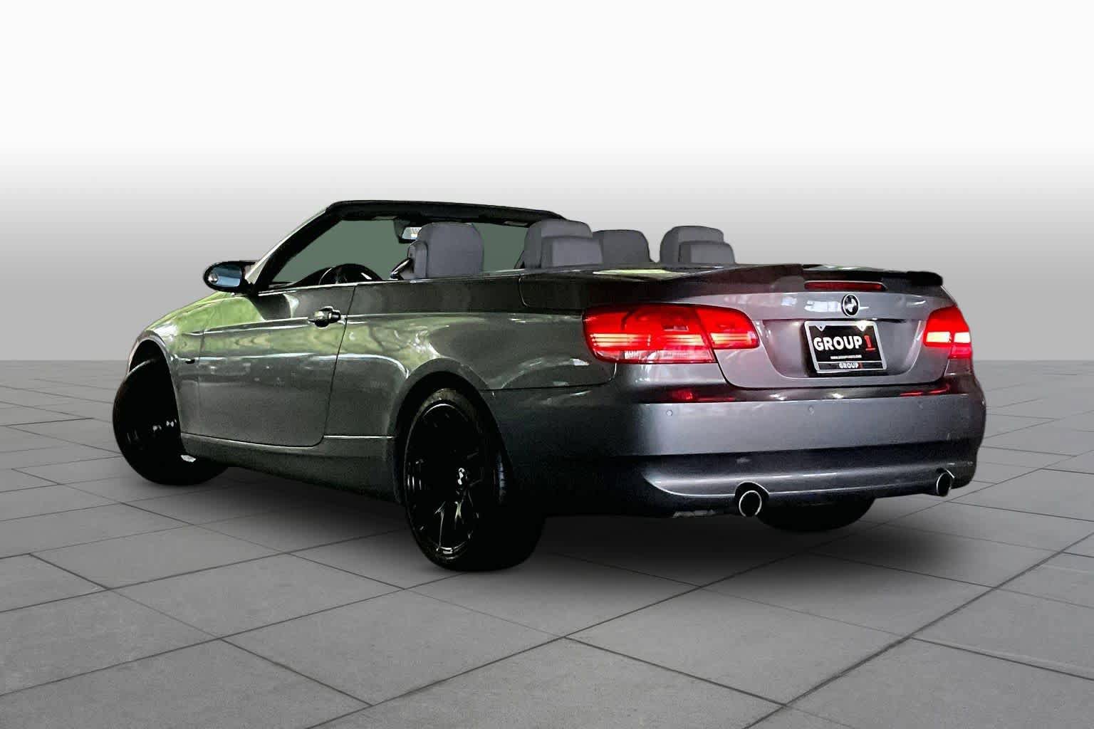Used 2008 BMW 335i Convertible RWD image 11