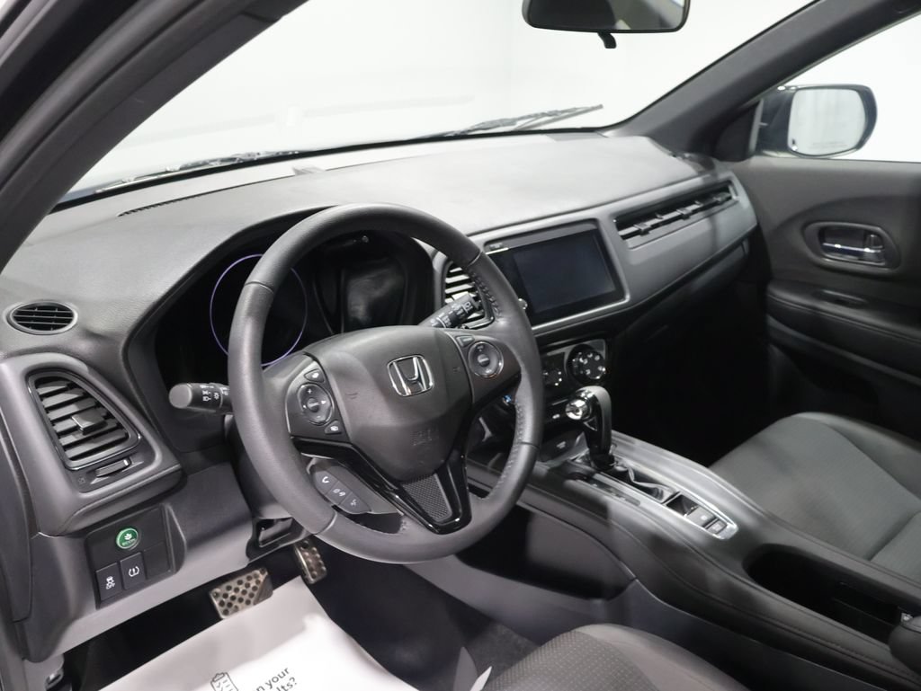 Used 2020 Honda HR-V Sport image 16
