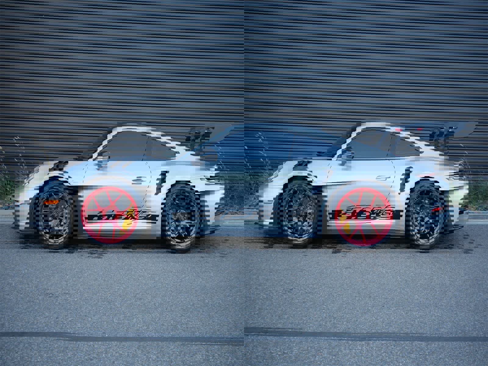 Used 2025 Porsche 911 GT3 RS image 2